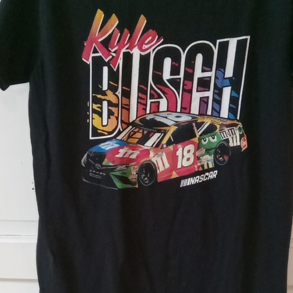 Kyle Busch Nascar T-Shirt Size S